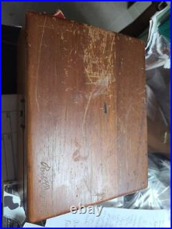 Vintage Rob Burns Cigar Mahogani Humidor 7.5 x 9.5 x 3.6