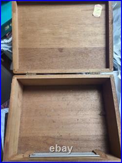 Vintage Rob Burns Cigar Mahogani Humidor 7.5 x 9.5 x 3.6