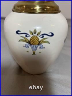 Vintage Williamsburg Delft Brass Tobacco Jar Olde Virginea Plantation Souvenir