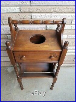 Vintage Wood Tobacco Pipe Cigar Smoking Magazine Stand Humidor Cabinet Table