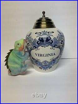 Virginia Williamsburg Reproduction Tobacco Jar Apothecary with Original Lid