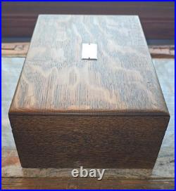 Vtg. Quartersawn Tiger Oak Wood Humidor Arts & Crafts Style Milk Glass Interior