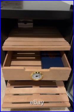 Whynter CHC-122BD Elite Touch Control Stainless, Black Cigar Humidor, Excellent