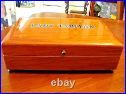 Wood High Gloss Lacquer Footed Hinged Lg Cigar Humidor Lady Tabitha' On LID